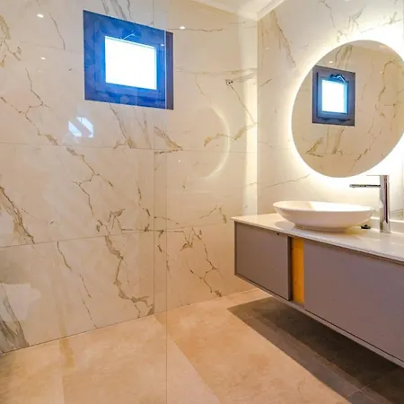Akbel 3 Bedroom 5346 Villa Kalkan